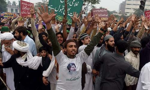 The Weekend Leader - Pak govt surrenders to TLP, releases activists